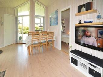 Holiday Home Sydgr�nsen