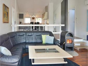 Four-bedroom Holiday Home In Ebeltoft