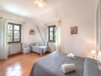 Four-bedroom Holiday Home In Allerona -tr-