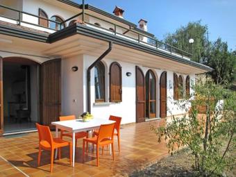 Apartamento Locazione Turistica Villa Oleandro (flg285)