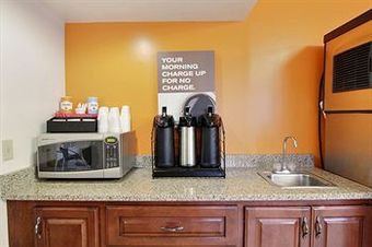 Motel 6 - Cleveland - Willoughby