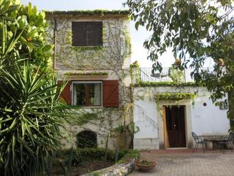 Hostal Eurialo Green Suites