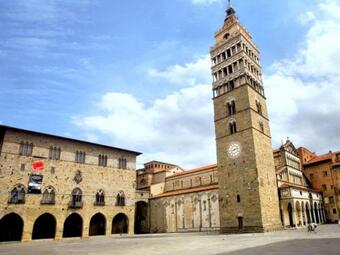 Modern Apartment In Larciano With Swimming Pool