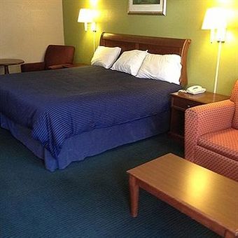 Hotel Anniston Inn And Suites