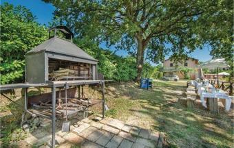 Nine-bedroom Holiday Home In Acquasparta -tr-