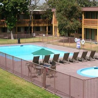 Hotel Claremont And Tennis Club