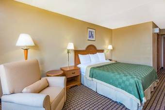 Hotel Ramada By Wyndham West Atlantic City