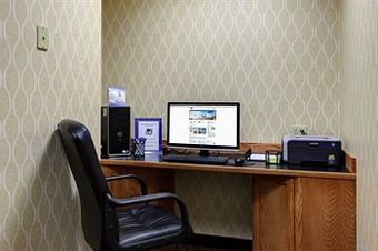 Holiday Inn Express Hotel & Suites Bucyrus