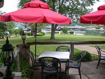 Hotel The Ridges Resort & Marina