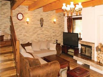 Three-bedroom Holiday Home In Myto Pod Dumbierom