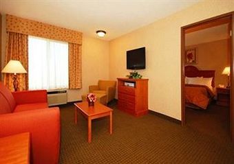 Holiday Inn Express Hotel & Suites Lexington