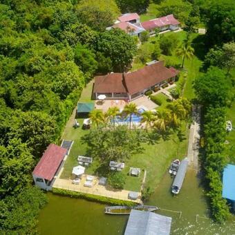 Hotel San Marcelino De Las Rosas