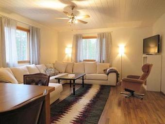 Holiday Home Villa Metsokumpu