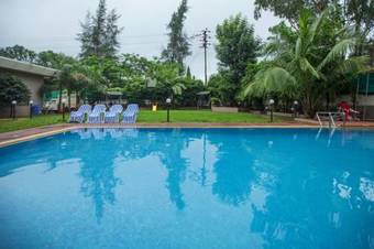 Hotel Lonavala - Under The Over - A Sterling Holiday Resort