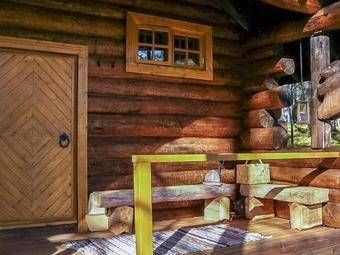 Holiday Home Mustalahden Makasiini