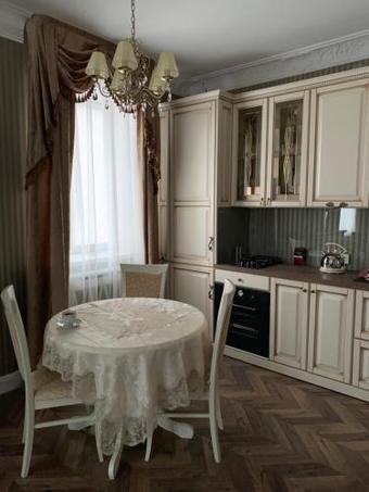 Apartamento Tikhiy Ugolok V Samom Tsentre Goroda