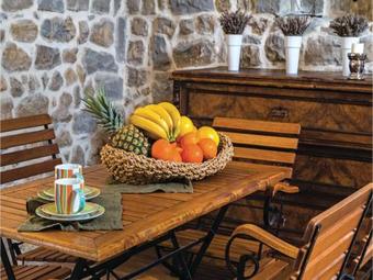 Holiday Home Mravince 98 With Outdoor Swimmingpool