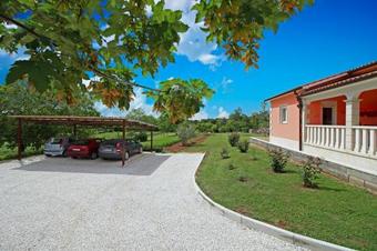 Linda In Lovrini?i (haus F�r 5-6 Personen)