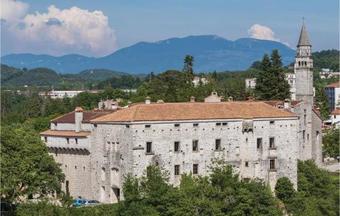 Three-bedroom Holiday Home In Pazin