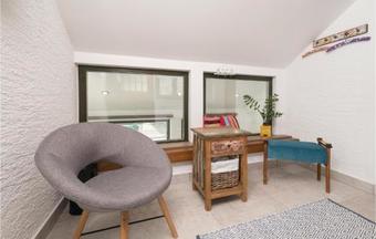 Three-bedroom Holiday Home In Ozalj