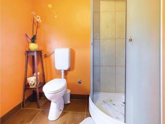 Two-bedroom Holiday Home In Ozalj