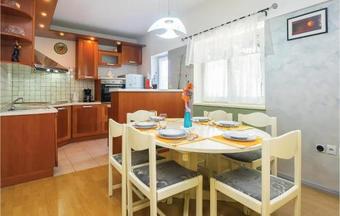 Two-bedroom Apartment In Ostrvica
