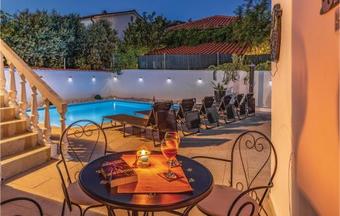 Holiday Home Kavran V