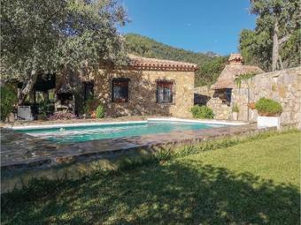 Three-bedroom Holiday Home In Algatocin