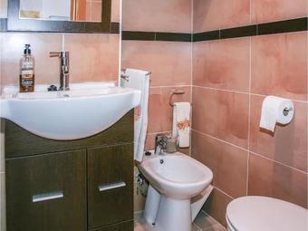 Two-bedroom Apartment In Cabanes