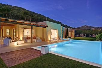 Fornells De La Selva Villa Sleeps 10 Pool Air Con