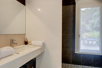 Mont-ras Villa Sleeps 8 Pool