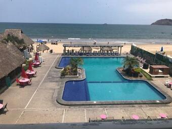 Hotel Torreblanca Suites