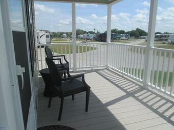 Lake Magic Cottage 4