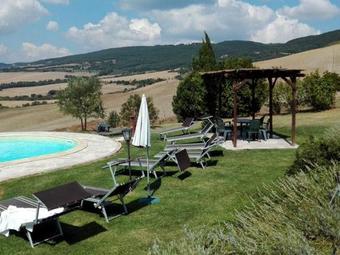 Castiglioncello Del Trinoro Villa Sleeps 12 Pool