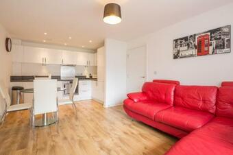 Letting Serviced Apartment - Newsom Place, St Albans