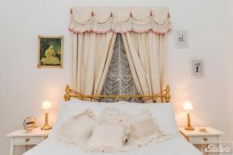 Ballantrae Cottage. Heritage Style. Pets Welcome