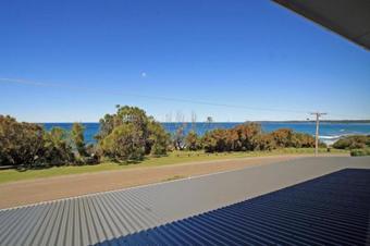 Berrara Cove Beach House