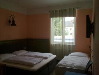 Hostal Gasthof Paradiesgartl