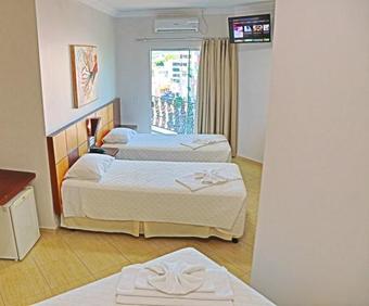 Hotel Lago Dourado
