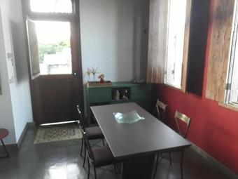 Casa Na Cidade Com Ares De Campo