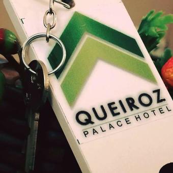 Queiroz Palace Hotel