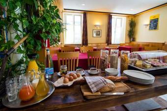 Posada Auberge Communale Chez Yann