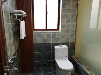 Kunming Jindong Hotel