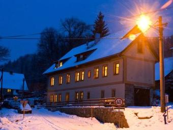 Hostal Apartm�ny Na Zlat� Stezce