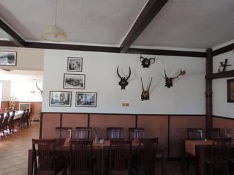 Hostal Ubytovac� Hostinec Na Skal�ch