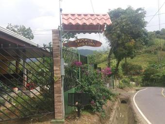 Bed & Breakfast Hospedaje Luis Y Ana