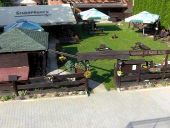 Hotel Ubytov�n� V Soukrom� Fren?t�t