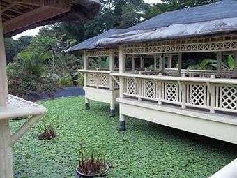 Hotel Chateau Royale Sports And Country Club