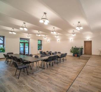 Hostal Pern?tejn?v Statek