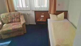 Hotel L�wensteiner Hof Haus Am Neuplatz